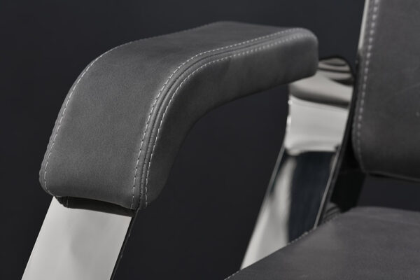 Dubhe helm seat for interiors and exteriors Ros Industrie